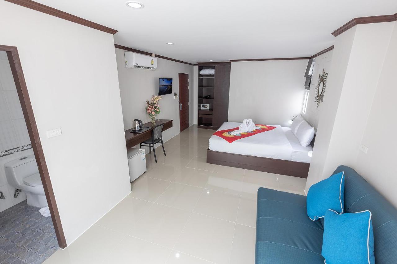 The Chic Patong Hotel Екстериор снимка