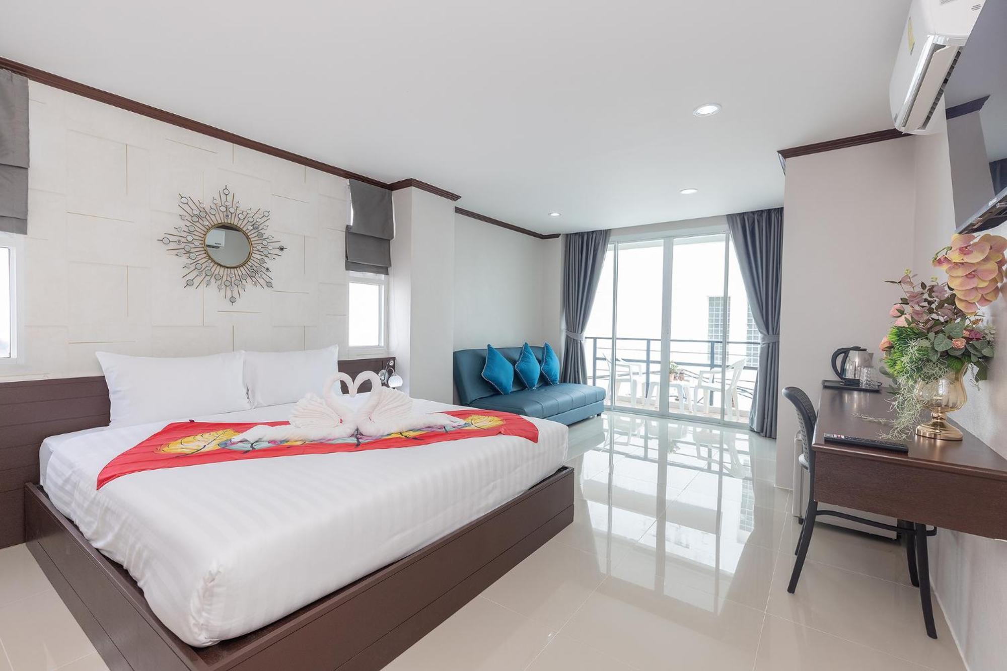 The Chic Patong Hotel Стая снимка